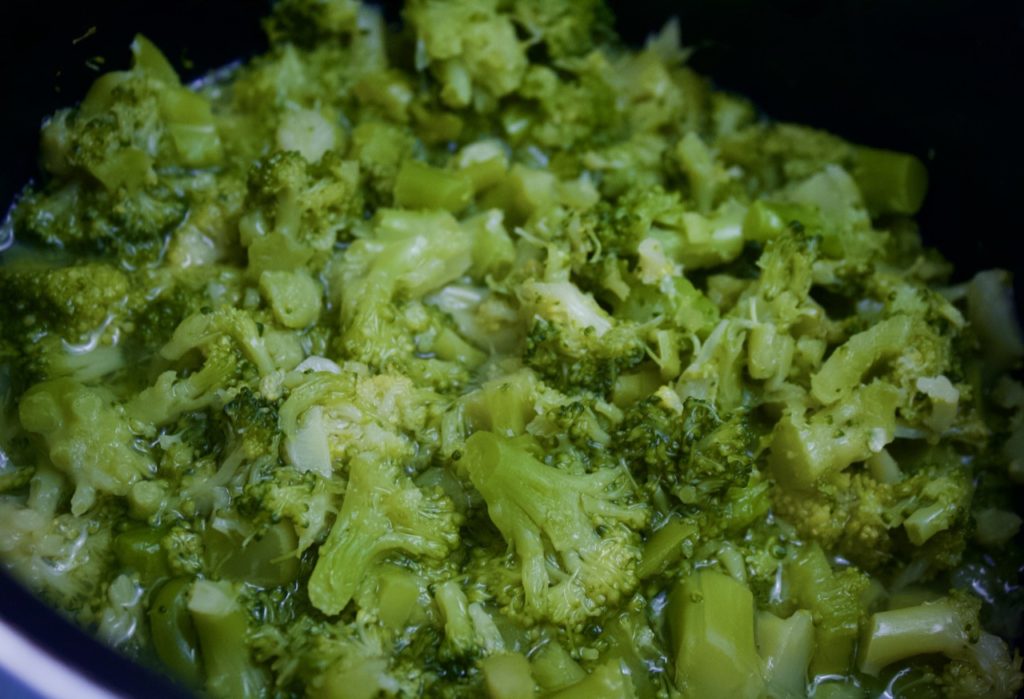 cooked broccoli